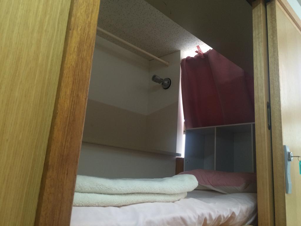 Capsule Dormitory Orion Tomari Exterior foto